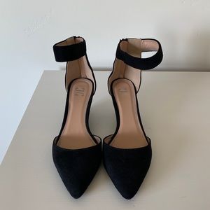 Black wedge pump